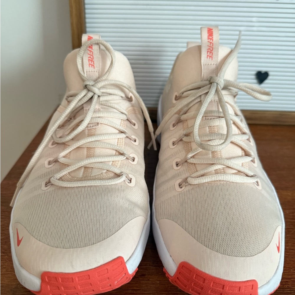 Nike Metcon 6 Beige Coral Trainers (Women’s) - Picture 3 of 12
